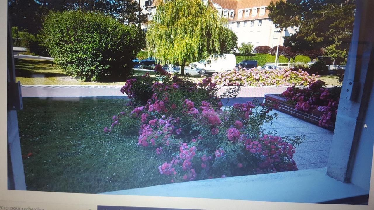 Apartamento Chez Marilyn Deauville Exterior foto